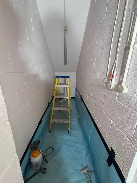HSE-licensed asbestos gasket strip-out in N14